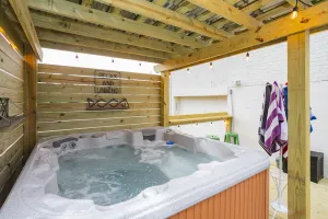 Image of Super Cute 4 bed\/2 bath home with Hot Tub\/Fire Pit\/Game Room!
