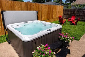 Image of NEW Hot Tub, Walk 2 Park, Whole Foods, Movies Mall