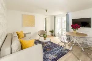 Image of Cozy Apartment - Louvre -Rivoli