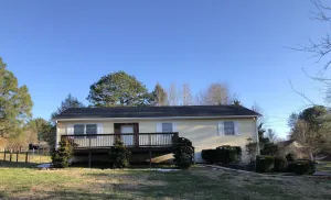 Image of Charming Home in a Safe and Quiet Neighborhood Convenient to Town