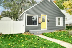 Image of Elm Street Retreat  - A cozy home all your own!