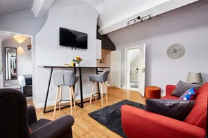 Image of EMA Apt. Spacious & Stylish, Health Club Access
