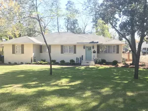 Image of Historic Home 2 Miles from Course!