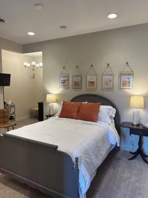 Image of Great bedroom with private bathroom & Lounge above a local Diner