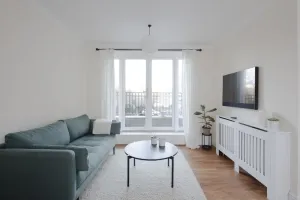 Image of Modern 2 bed town house quiet street near station