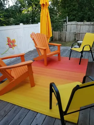 Image of Art and Whimsy in comfy cheerful Townhouse near the beach with parking