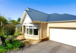 Image of Cosy Country Cottage