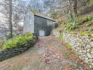 Image of Super location within woodland and a SSSI.