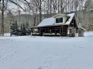 Image of Log Cabin, walk to Cades Cove and just minutes from Gatlinburg with a view!