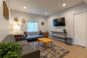 Image of Urban Oasis Easy City Access Brand New