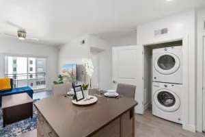 Image of Luxe Downtown PentHouse with Amenities 76