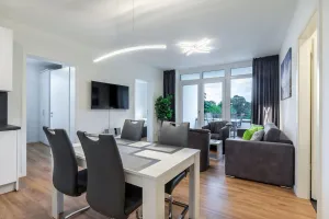 Image of Exclusive apartment with loggia and two bathrooms, located directly by the park - Godewindpark