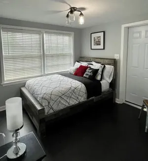 Image of Stylish 1 bedroom unit close to downtown & BOK