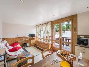 Image of Appartement central à Courchevel 1650 avec accès direct aux pistes et WiFi - FR-1-563-117