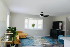 Image of NEW Bright and Modern 3BR Home\/\/ Conveniently Location\/\/ Toledo