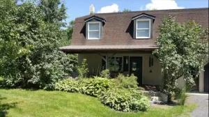 Image of Comfy Country Cottage-secluded scenic setting, spacious outdoor areas.
