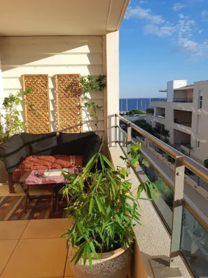 Image of Bright beautiful vacation apartment by the sea \/ Bel appartement de vacances en bord de mer
