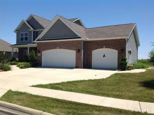 Image of Metamora Fields Golf House (5Br \/ 3 1\/2 Ba)