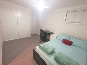 Image of 3-Bedrooms all with attached bath townhouse in Shortland