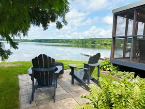 Image of Ivy Cottage - Serene Lake Cabin Near Minneapolis with FREE SUPs,Canoe & Maui Mat