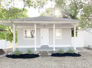 Image of Murray Cottage-entire home. Fast WIFI & free parking. Mins from SLC & Mountains!