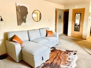 Image of Spacious 2 BDRM\/sleeps 6