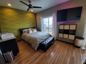 Image of Downtown Luxury Suite