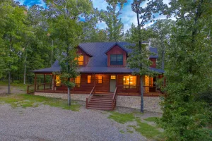 Image of Coyote Creek: 3 bedroom, 3.5 bath sleeps 11