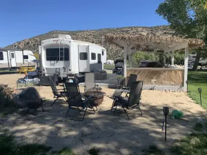 Image of GLAMPING in Spacious 5th Wheel Lots of Space to Entertain or Relax