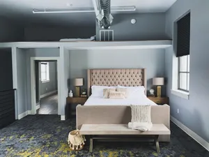 Image of 2 Luxury Suites - Full Kitchen, 1 Kitchenette, 2 King Bed, 1 Full, 1 Twin,2 Bath