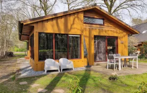Image of Amazing home in Dwingeloo with WiFi