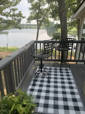 Image of A Great Escape Lake Front Cottage on Waters Edge