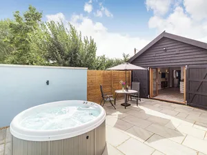 Image of Wisteria Lodge - UKC5804