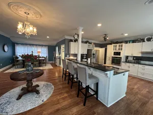 Image of Hook Wine & Sinker~sleeps 14 to 16 🚤 includes slip at Inn 🚤water views!!!