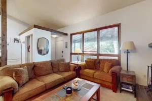 Image of Mountain Living