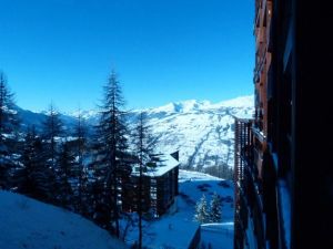 Image of 50m from ski slopes, 5th floor, view valley, balcony, parking, tv, ski locker, 63m², Les Arcs