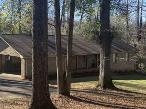 Image of Spacious, comfortable home in historic Greensboro, Al