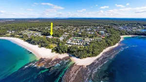 Image of Obsidian Blue Huskisson