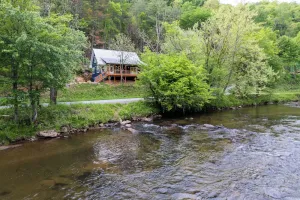 Image of Recently Built Riverfront Cabin on the Tuckasegee minutes away from WCU & Sylva