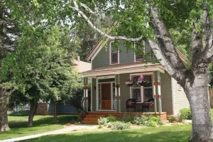 Image of Deadwood’s Old Front Porch as featured in Destination Deadwood Magazine