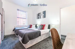 Image of ✔3BR House✔Charming Bedrooms✔For Families&Contractors✔Street Parking✔FreeWIFI
