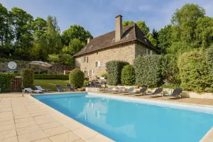 Image of Aillac Farmhouse - Four Bedroom Villa, Sleeps 11