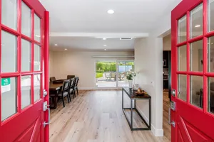 Image of Gorgeous Home w\/Pool - Perfect for the Family