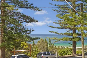 Image of Quarterdeck 7 - Atop Town Beach Headlands