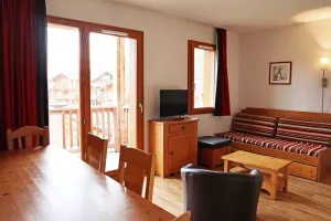 Image of Les Chalets De Bois MÉan - B - Chaleureux appartement avec vue dégagée MAE-5251