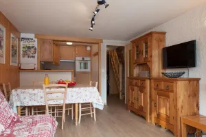 Image of 3rd floor, balcony, fireplace or stove, parking, tv, 63m², Le Grand Bornand