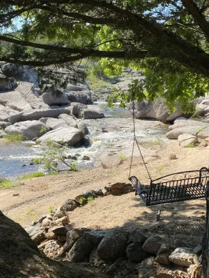 Image of spacious cabin in incredible location