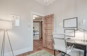 Image of medical professional\/short term rental