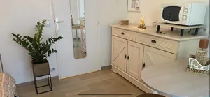 Image of Studio Rénové en Rez de Jardin Climatisé