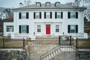 Image of 7 bedroom mansion with Elevator